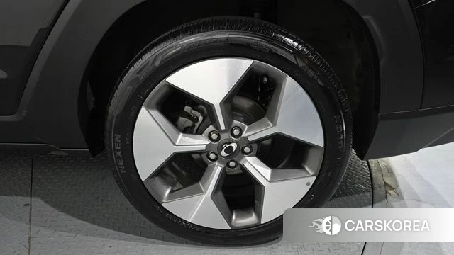 Ssangyong Torres EVX id 3864353 из Кореи 15