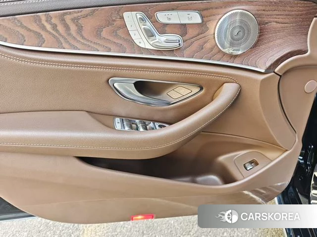 Mercedes-Benz E-class id 4257434 из Китая 9