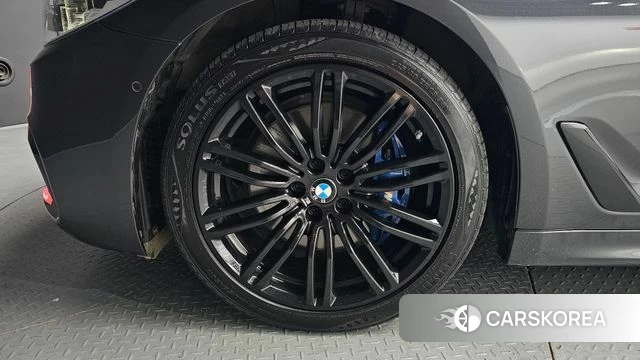 BMW 5 Series (G30) id 4594869 из Кореи 32