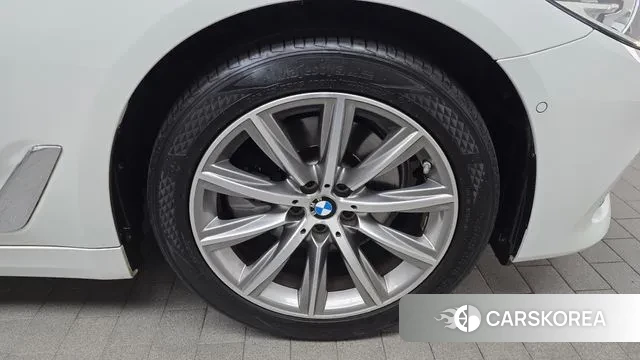 BMW 5 Series (G30) id 3362790 из Кореи 15