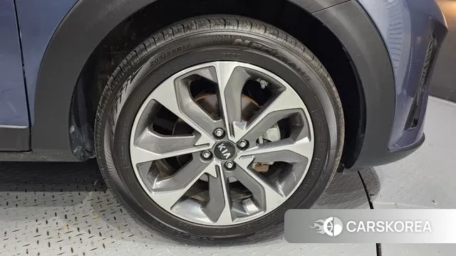 Kia Stonic id 3050736 из Кореи 15