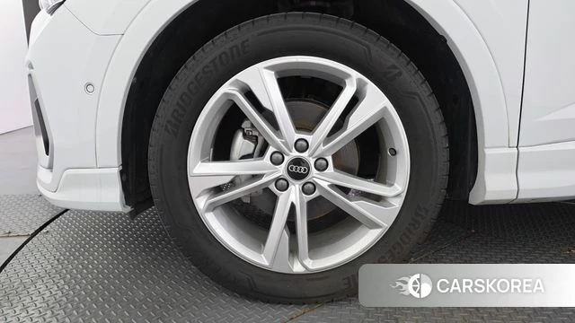 Audi Q3 (F3) id 3922742 из Кореи 15