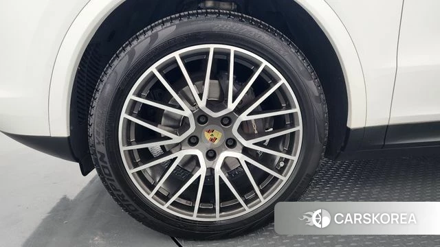 Porsche Cayenne (PO536) id 4430102 из Кореи 31
