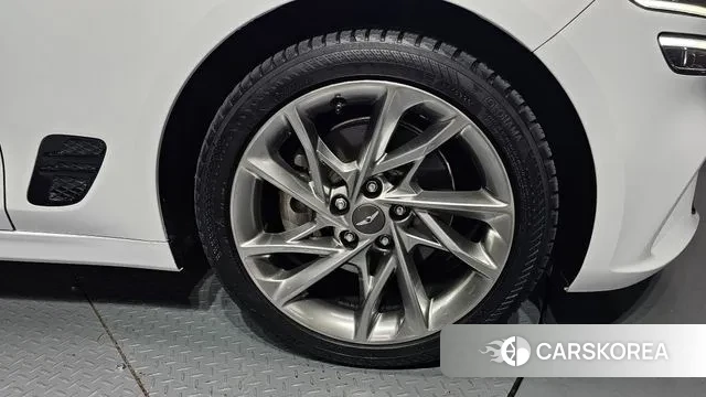 Genesis The New G70 id 3279905 из Кореи 15