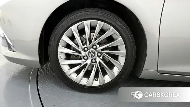 Lexus ES300h 7th generation id 3094834 из Кореи 15