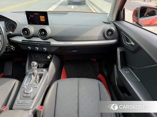 Audi Q2L id 4297464 из Китая 15