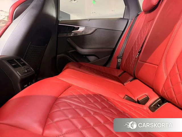 Audi S4 id 4261695 из Китая 12