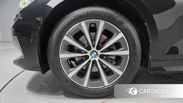 BMW 3 Series (G20) id 4414652 из Кореи 26