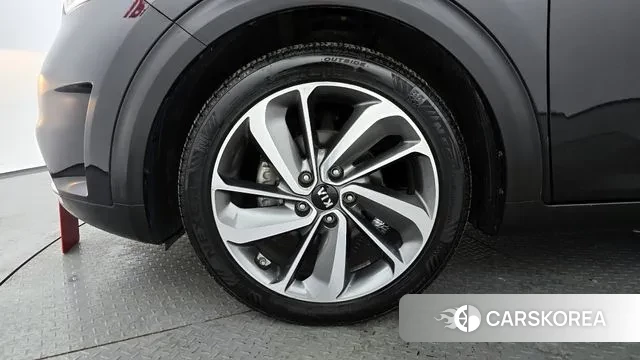 Kia Niro id 3651902 из Кореи 15