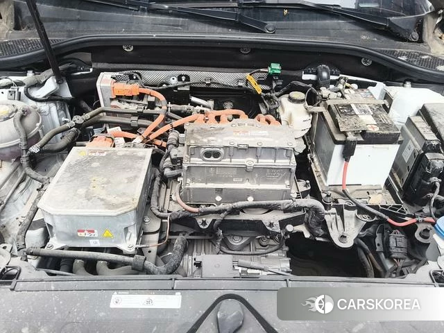 Audi Q2L e-tron id 4387658 из Китая 16