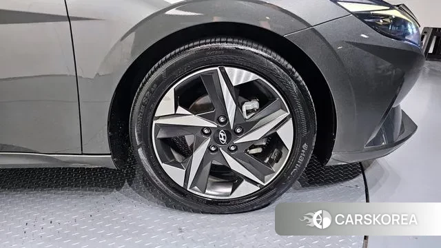 Hyundai Avante (CN7) id 3379473 из Кореи 15