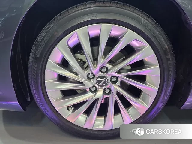 Lexus ES300h 7th generation id 3341954 из Кореи 15