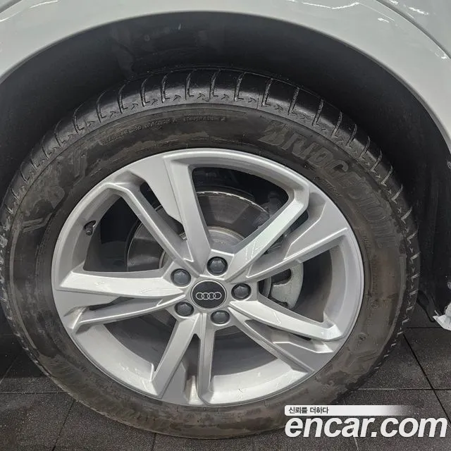 Audi Q3 (F3) id 2709666 из Кореи 11