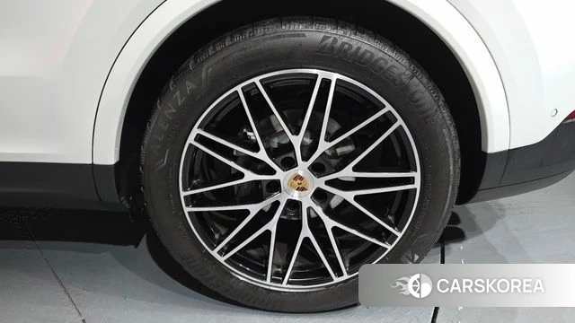 Porsche Cayenne (PO536) id 3841570 из Кореи 15