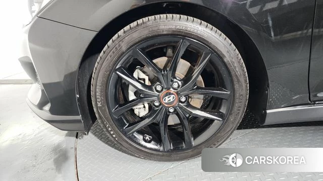 Hyundai Veloster (JS) id 4284257 из Кореи 32