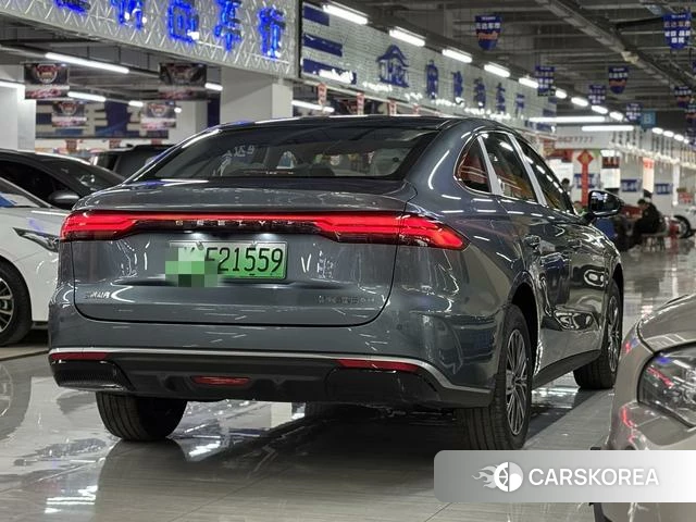 Geely Galaxy Galaxy Sparkle 6 2026 Синий из Китая, фото 5