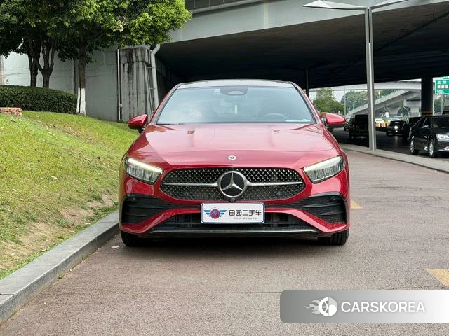 Mercedes-Benz Class A 2023 Красный из Китая, фото 6