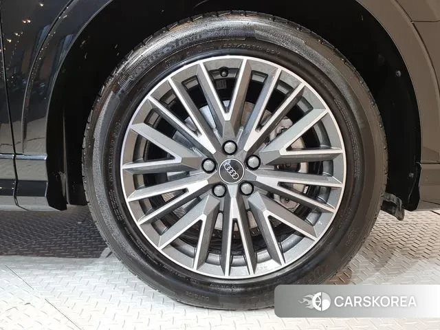 Audi Q3 (F3) id 3669753 из Кореи 14