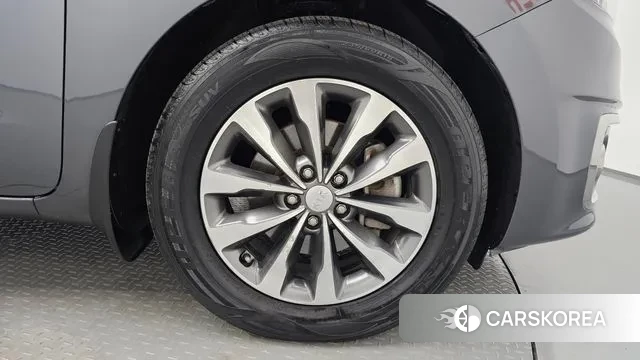 Kia All New Carnival id 2991372 из Кореи 14