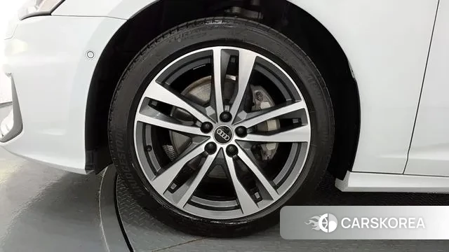 Audi A6 (C8) id 3037619 из Кореи 15