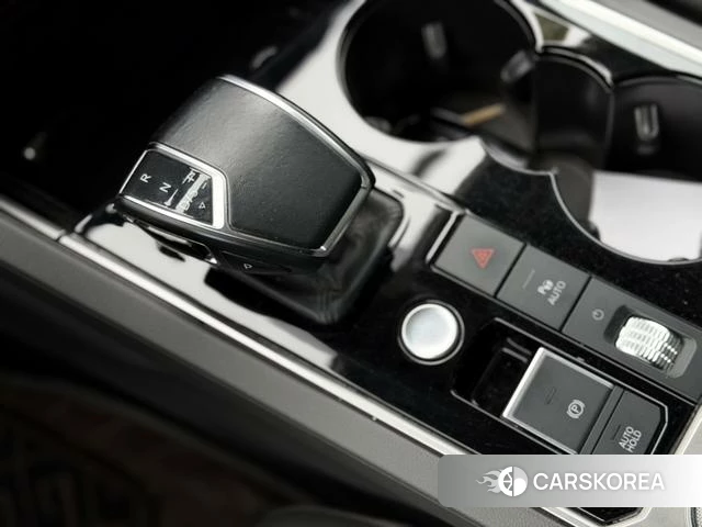 Volkswagen Touareg id 4299695 из Китая 9