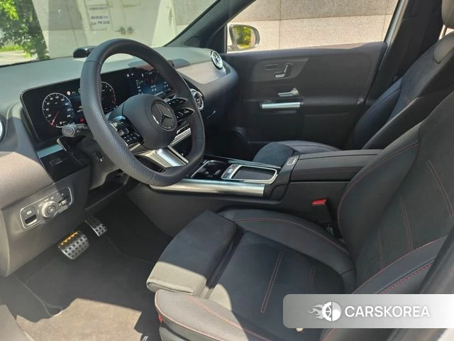 Mercedes-Benz GLA - Class H247 2025 Белый из Кореи, фото 6