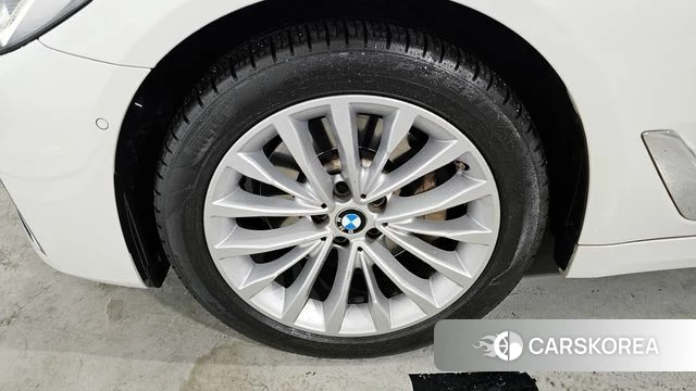 BMW 5 Series (G30) id 3806480 из Кореи 15