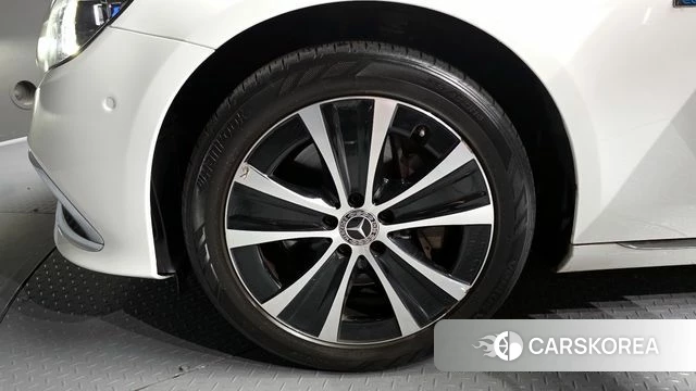 Mercedes-Benz E-Class W213 id 3904352 из Кореи 15