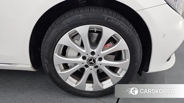 Mercedes-Benz E-Class W213 id 3552618 из Кореи 15