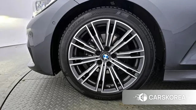 BMW 3 Series (G20) id 3396266 из Кореи 15