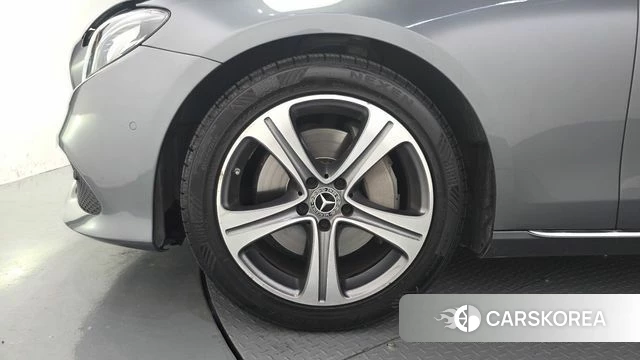 Mercedes-Benz E-Class W213 id 4722342 из Кореи 28