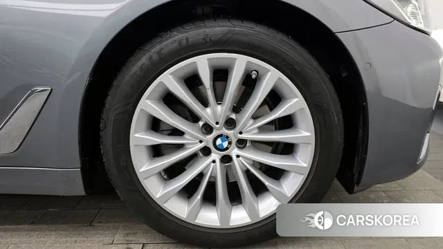 BMW 5 Series (G30) id 3596865 из Кореи 15