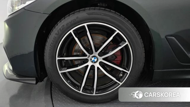 BMW 5 Series (G30) id 4895605 из Кореи 15