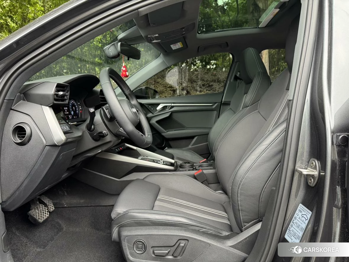 Audi A3 id 4485537 из Китая 16