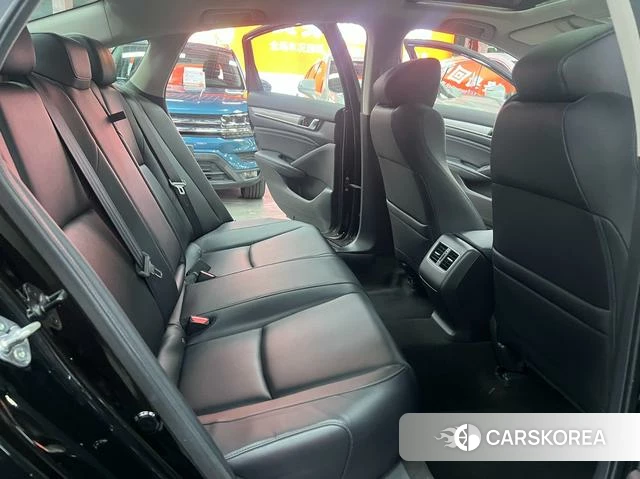 Honda Accord id 4219306 из Китая 10