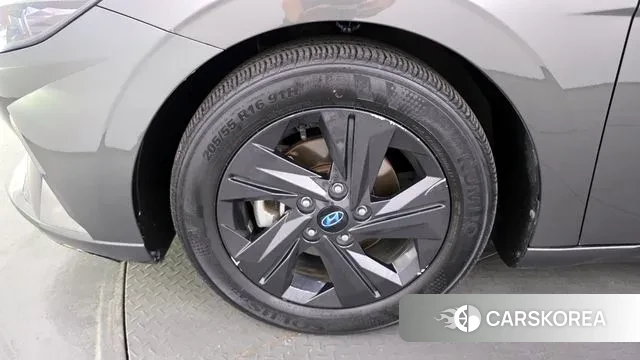 Hyundai Avante (CN7) id 3291599 из Кореи 15