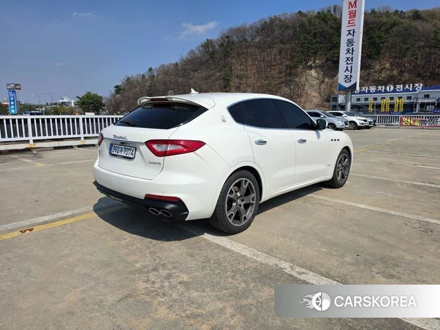 Maserati Levante id 3889331 из Кореи 15