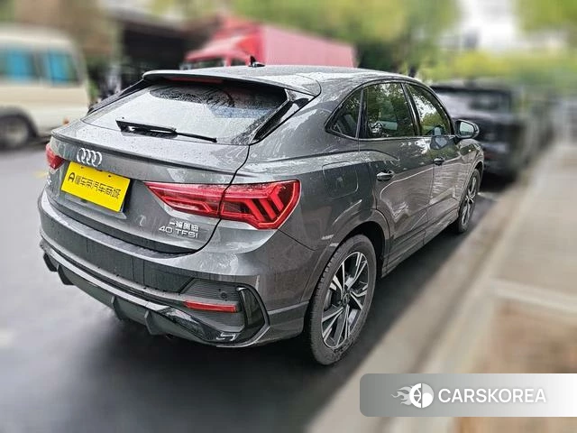 Audi Q3 Sportback 2023 Темно-серый из Китая, фото 5