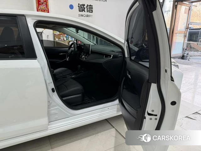 Toyota Corolla id 4257089 из Китая 19