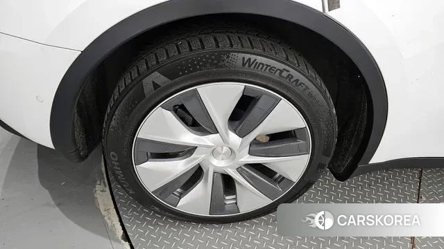 Tesla Model Y id 3054417 из Кореи 15