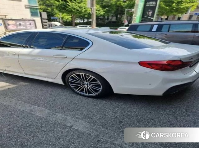 BMW 5 Series (G30) 2020 Белый из Кореи, фото 6