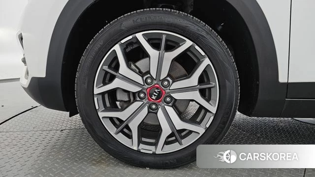 Kia Seltos id 4362966 из Кореи 29