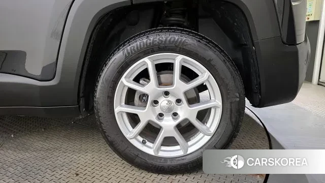 Jeep Renegade id 3148854 из Кореи 15