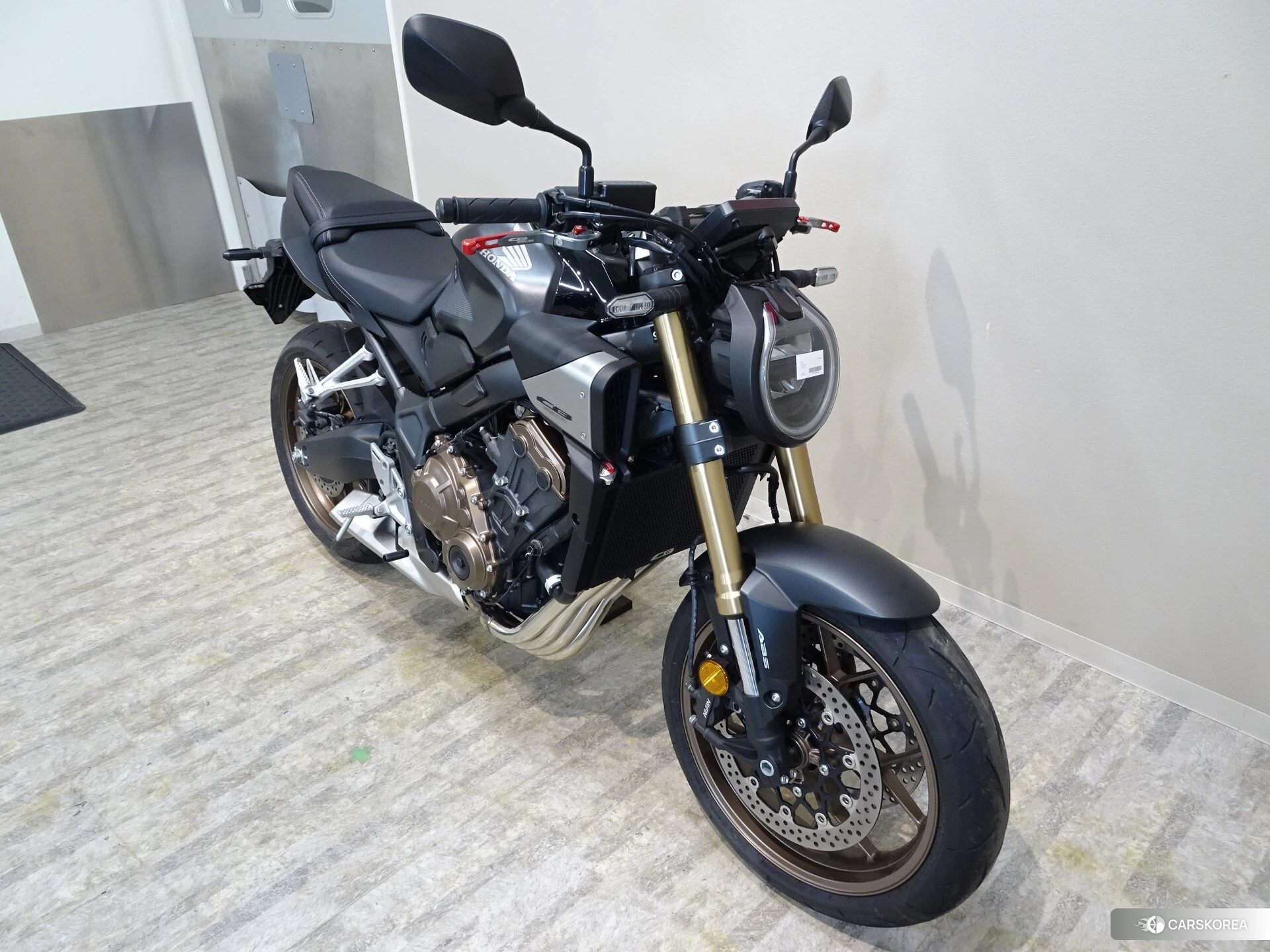 Проданный Honda CB650R id 3950357 из Японии