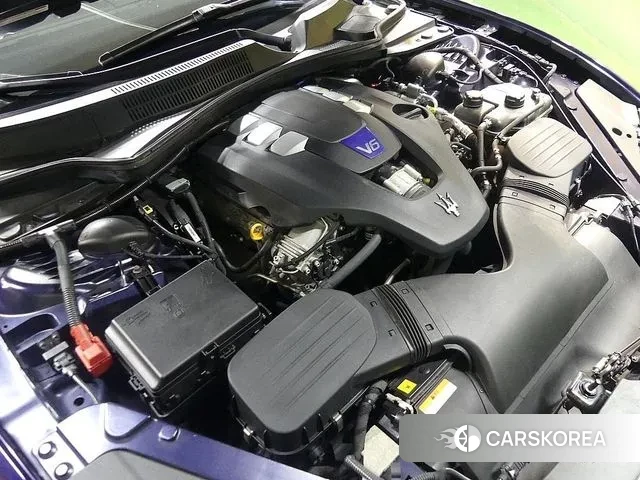 Maserati Quattroporte id 3055185 из Кореи 15