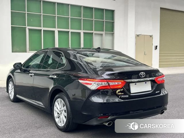 Toyota Camry 2023 Черный из Китая, фото 5