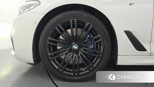 BMW 5 Series (G30) id 4850040 из Кореи 31