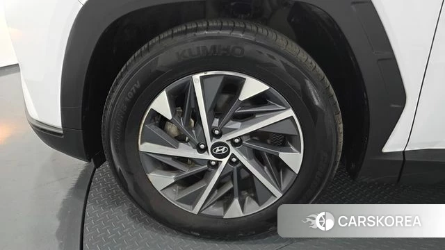 Hyundai Tucson (NX4) id 3941054 из Кореи 15