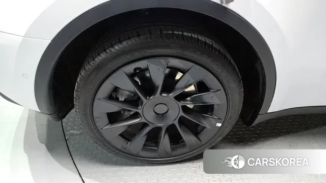 Tesla Model Y id 3333808 из Кореи 15