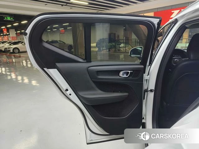 Volvo XC40 id 4219194 из Китая 38